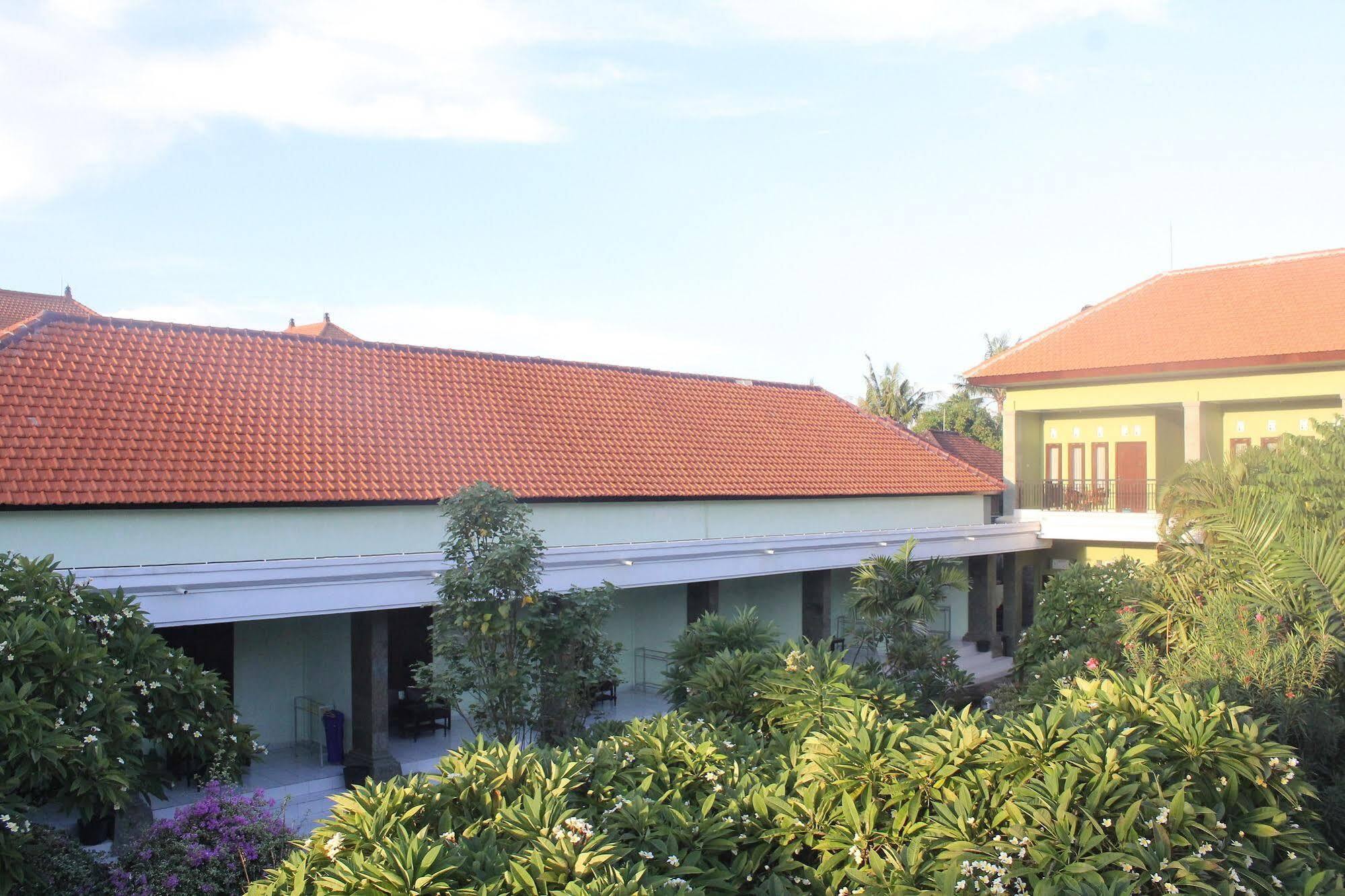 Berlian Inn Kuta Lombok Kültér fotó
